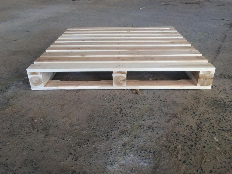 Pallet gỗ 4