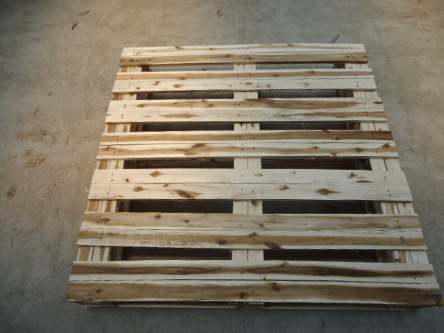 Pallet gỗ cũ